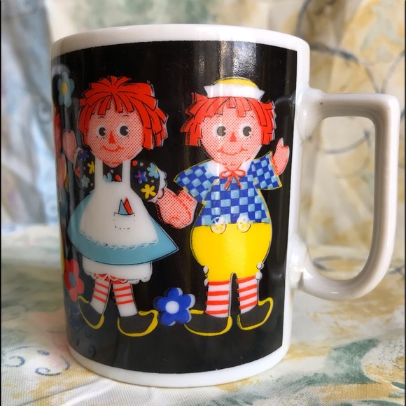 Raggedy Ann and Andy Play Time R6941 Cup Mug set of 3 3.5” PLUS FREE BROOCH PIN - Picture 4 of 11